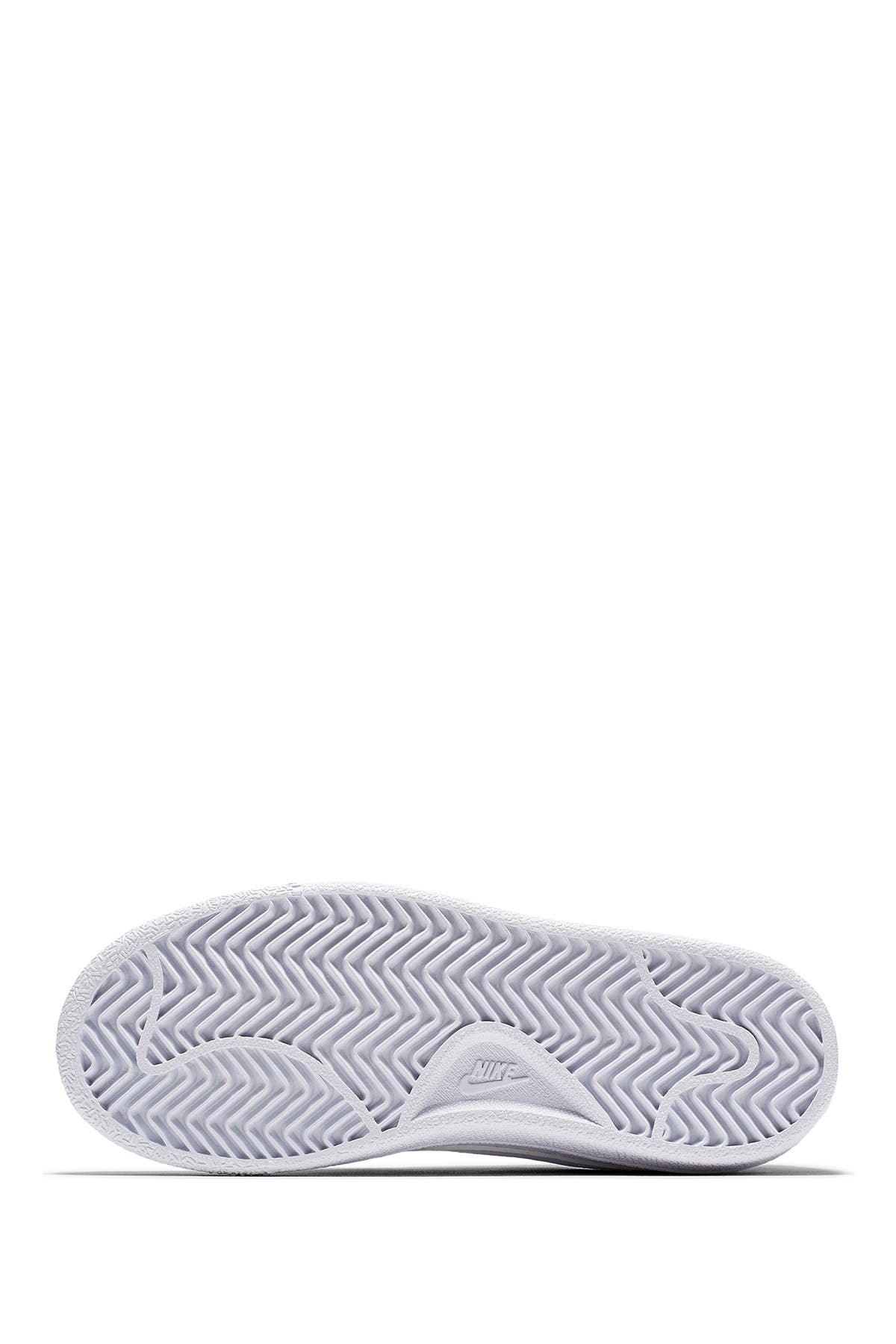 nike court royale junior boys trainers