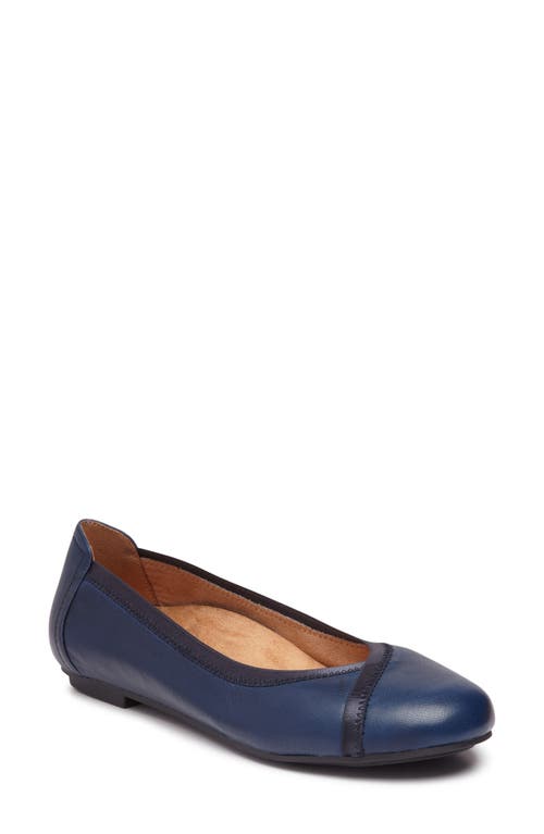 Caroll Flat in Navy Leather
