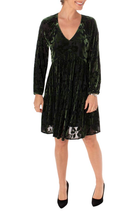 Taylor Dresses Burnout Velvet Empire Waist Dress In Black/ Peridot | ModeSens Taylor Dresses Burnout Velvet Empire Waist Dress In Black/ Peridot | ModeSens