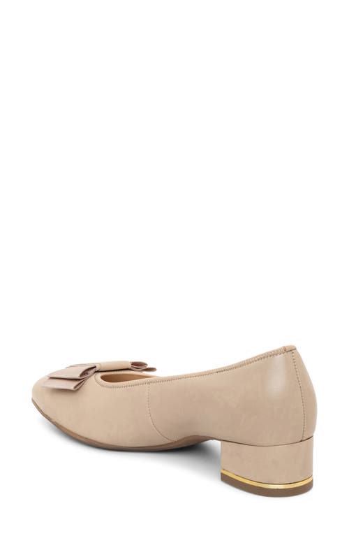 Ara Garnet Pump In Sand
