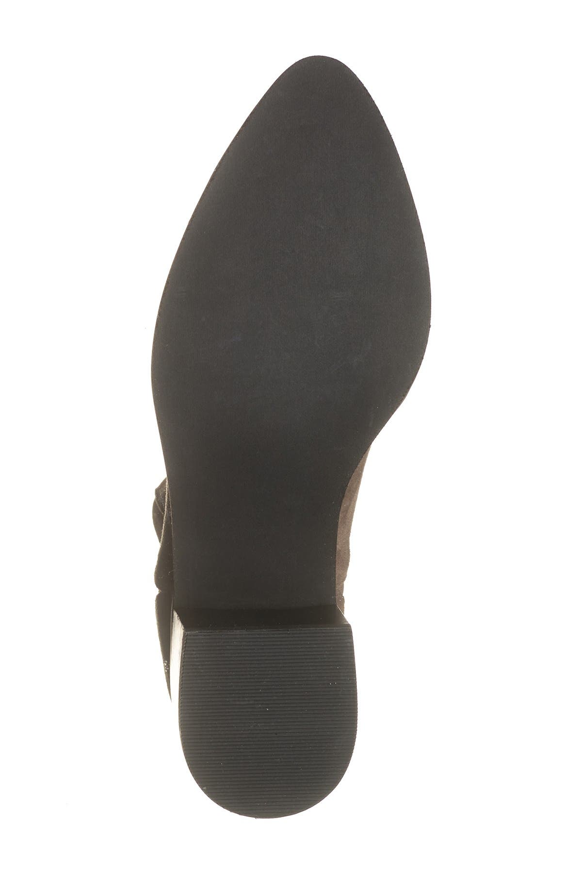abound vivian block heel chelsea boot