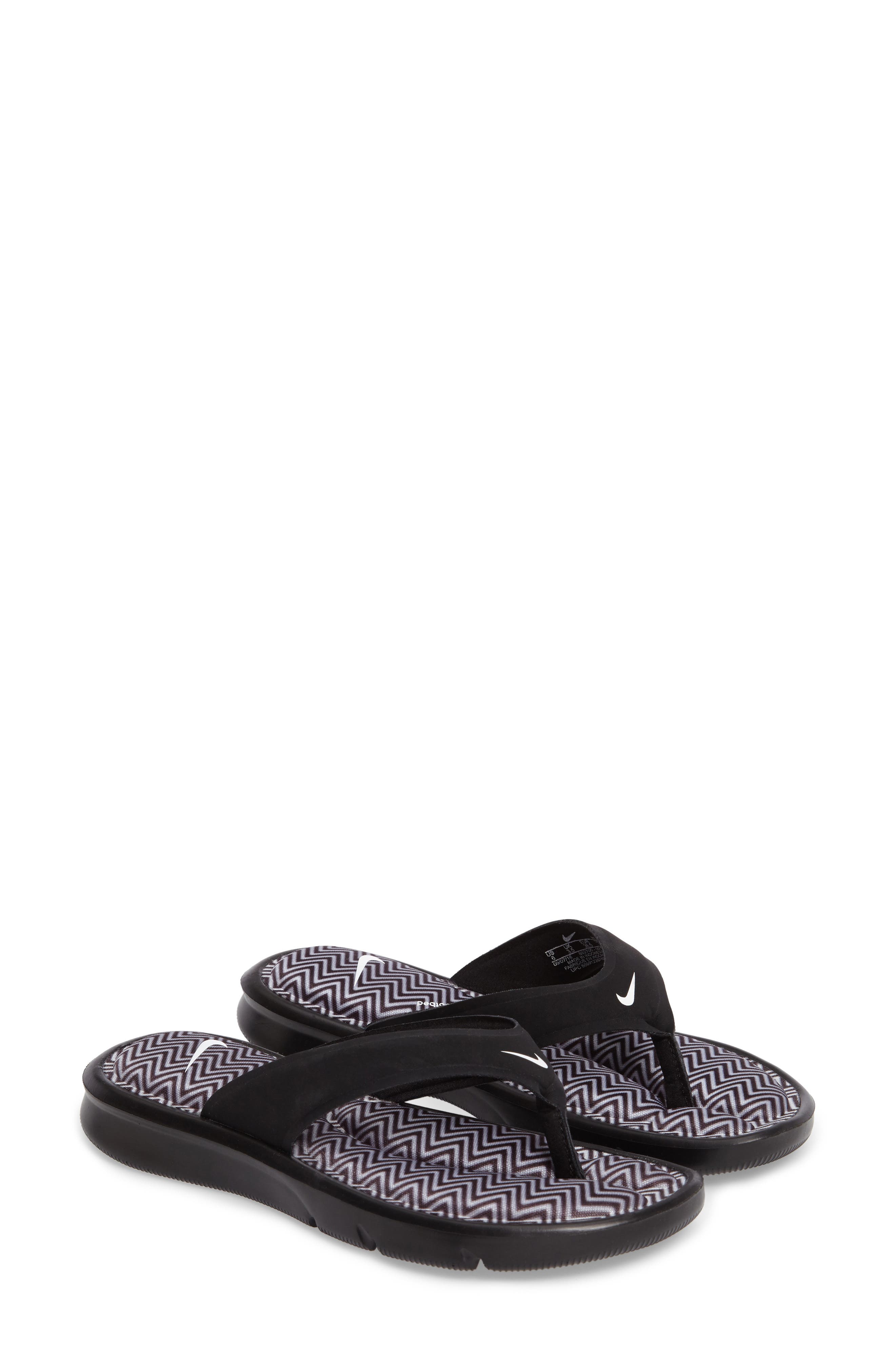 nike sandals thong