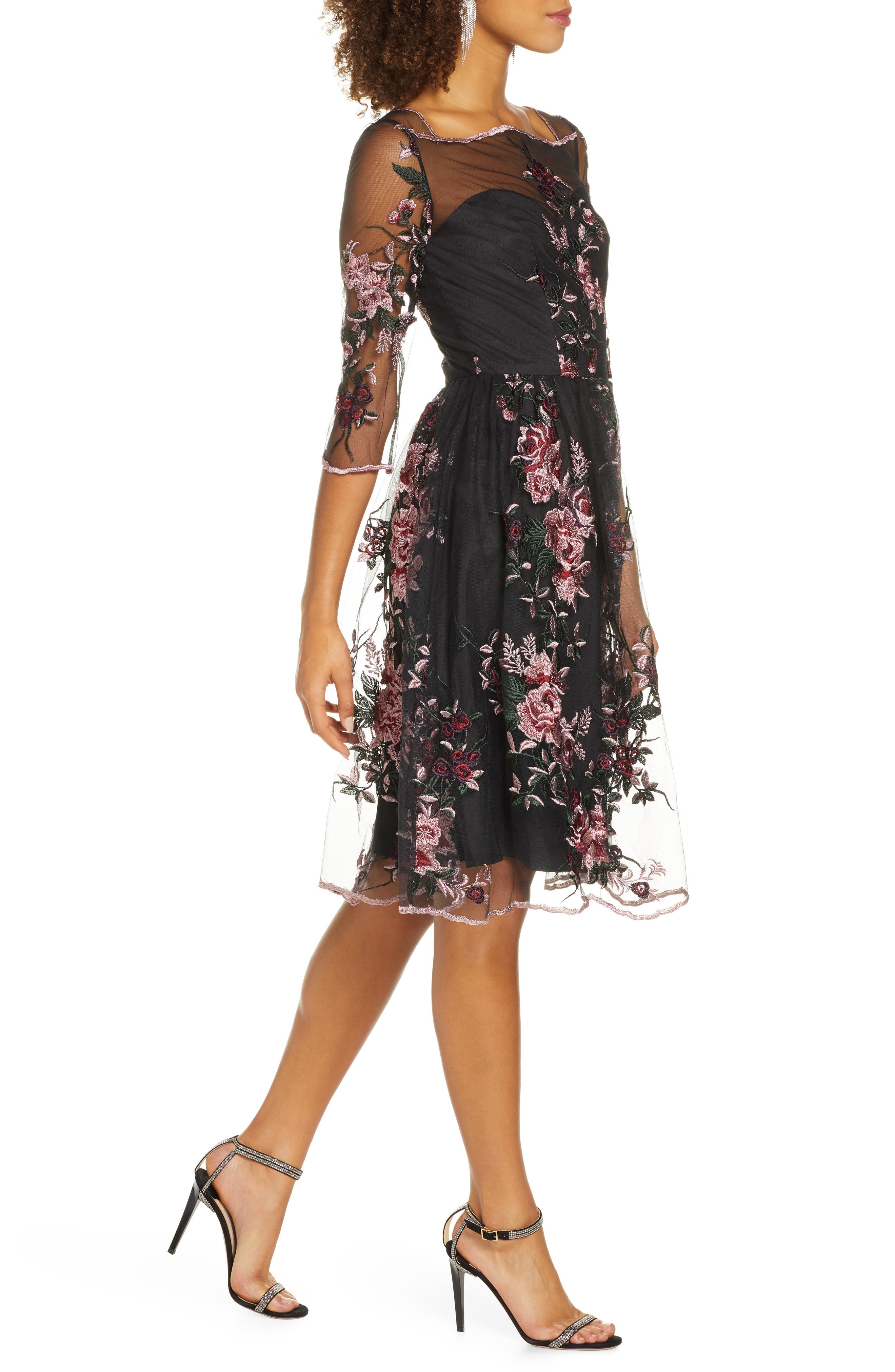 green emerald velvet dress BRAND NEW CHI CHI LONDON IVORY & PALE GOLD LACE OVERLAY FIT & FLARE DR –  Whispers Dress Agency main image 1