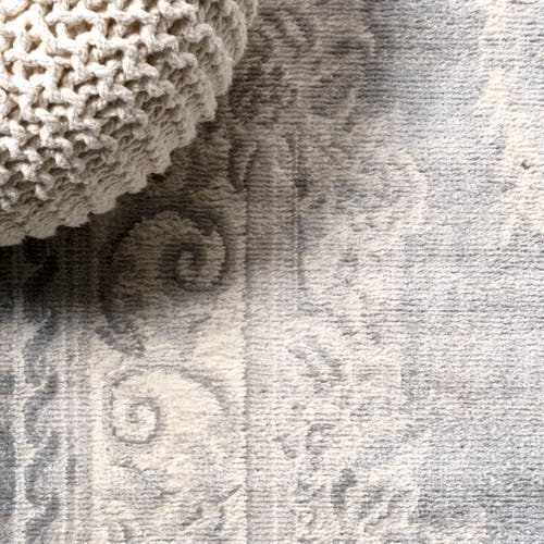 Jonathan Y Rosalia Cottage Medallion Area Rug In Ivory/gray