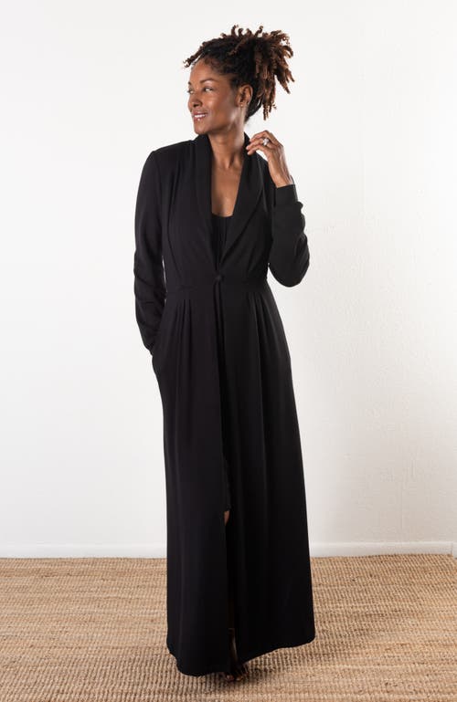 Jjwinks Manhattan Pocketed Long Fleece Robe With Button Closure In Black