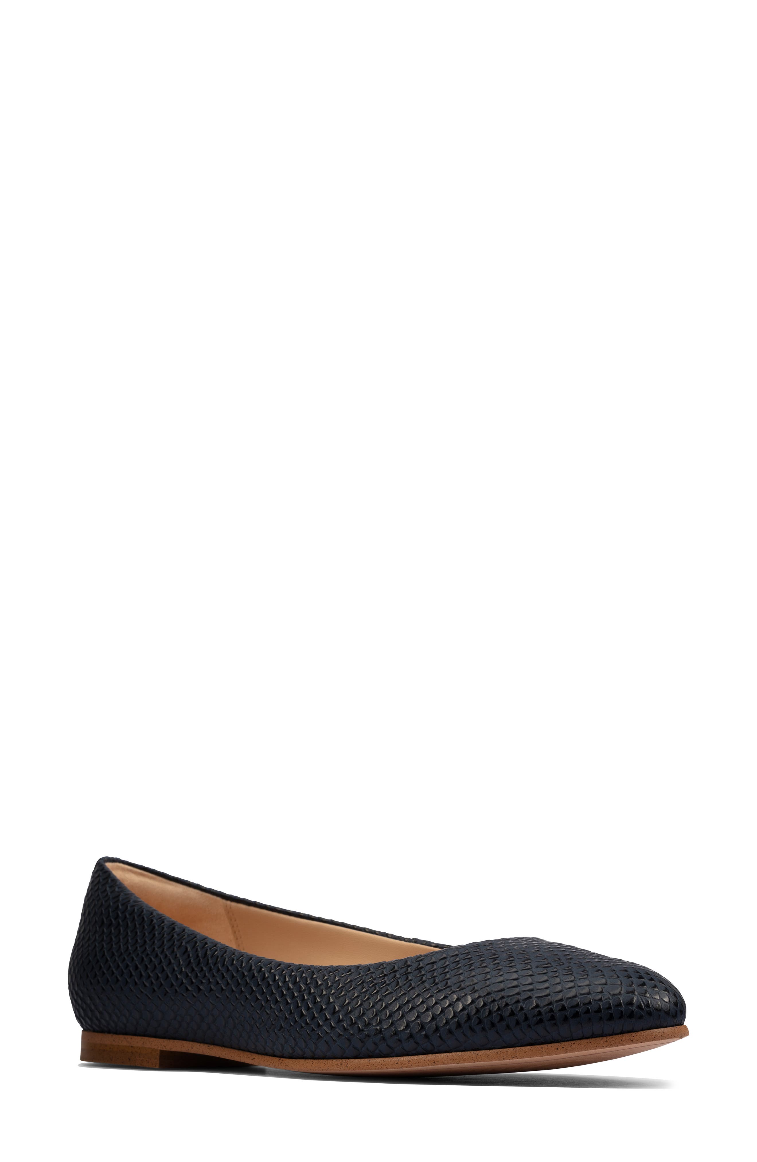 clarks pointed toe flats