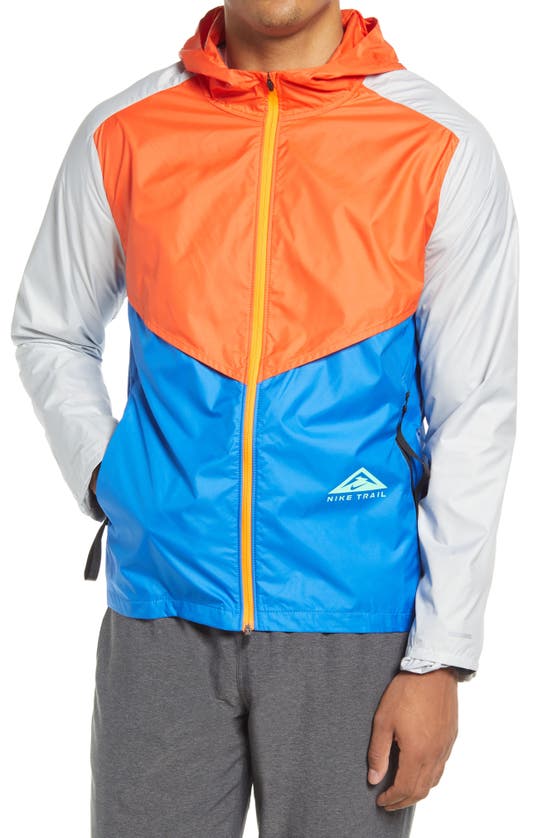 Nike Windrunner Men's Trail Running Jacket In Orange/signal Blue/fog/green