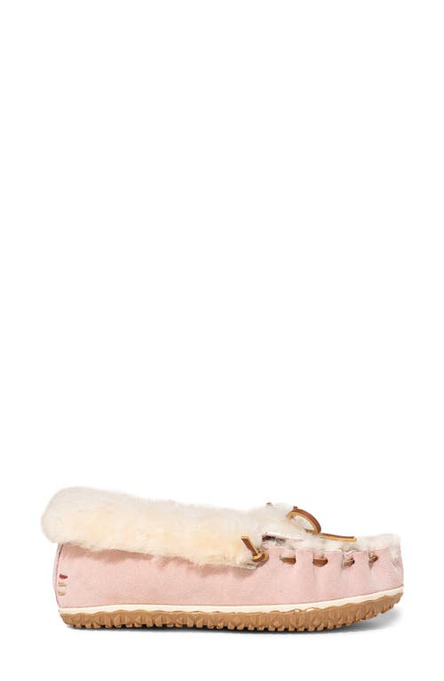 Minnetonka Ultimate Genuine Shearling Slipper In Blush
