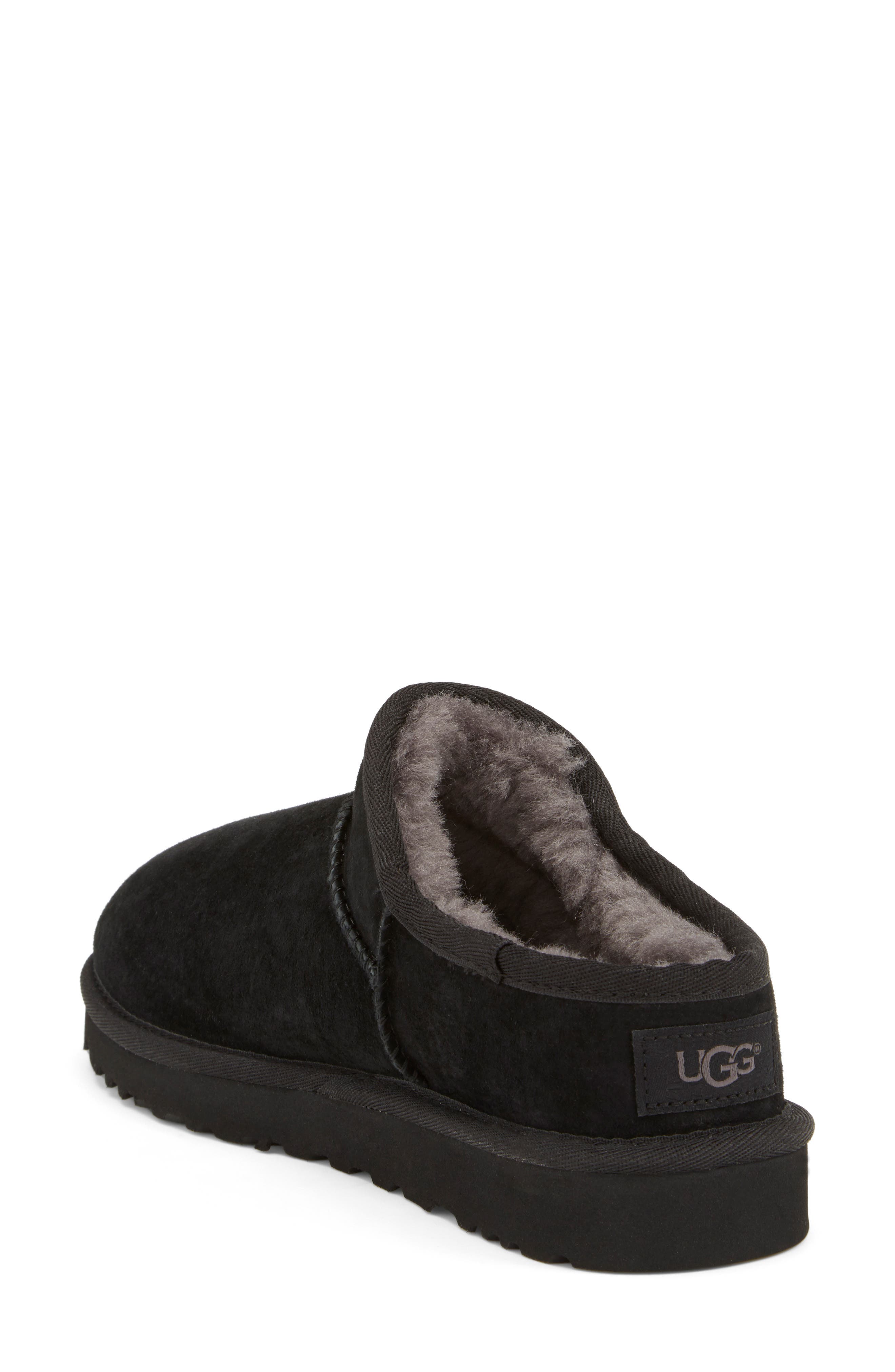 ugg classic water resistant slipper size 8