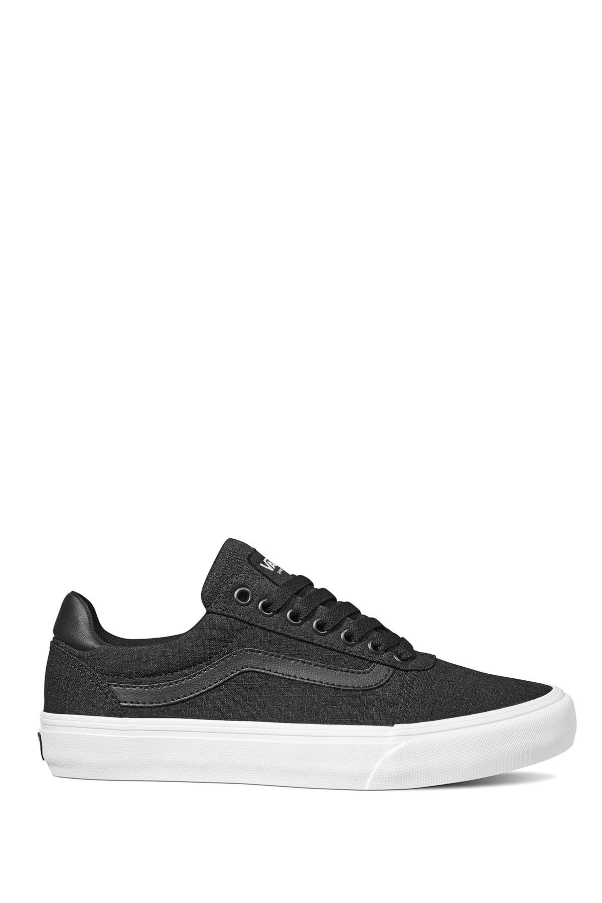 vans deluxe