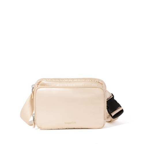 Baggallini Modern Belt Bag Sling In Champagne Puff