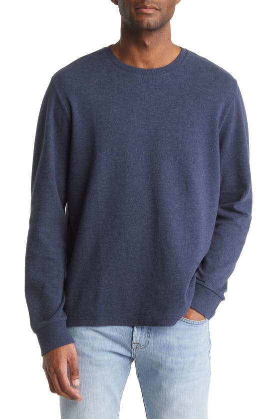 Frame Duo Fold Long Sleeve Crewneck Tee In Navy