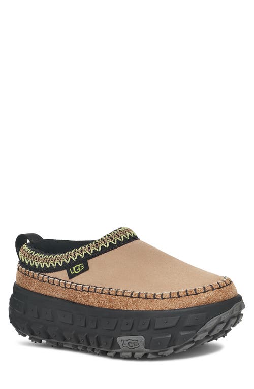 Ugg(r) Gender Inclusive Venture Daze Platform Indoor/outdoor Slip-on Shoe In Sand/black