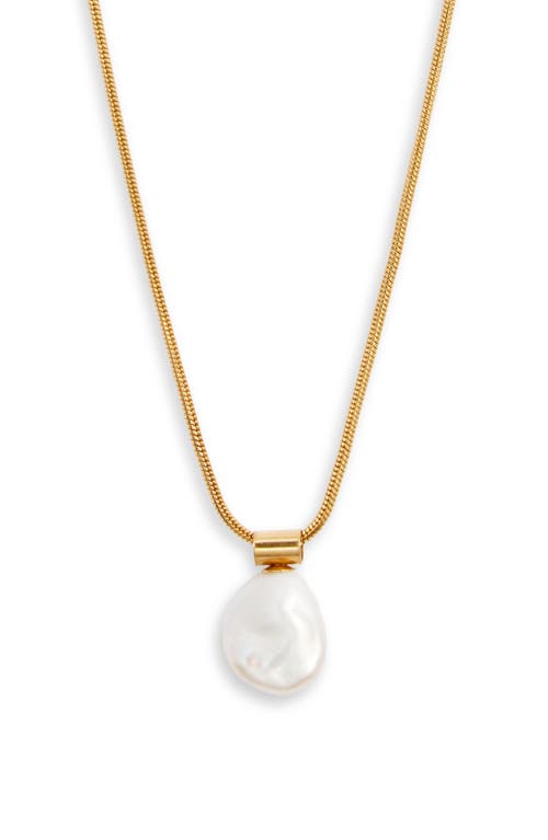 Nathalie Keshi Pearl Pendant Necklace in Gold