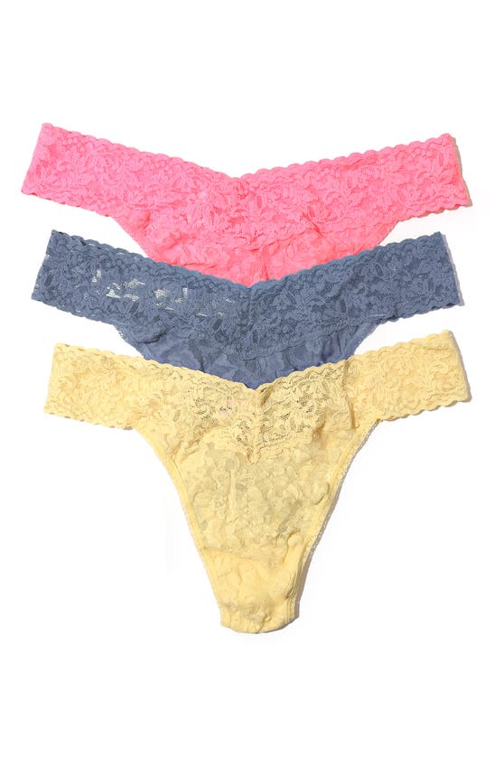 Hanky Panky Assorted 3-pack Lace Original Rise Thongs In Peach Fizz