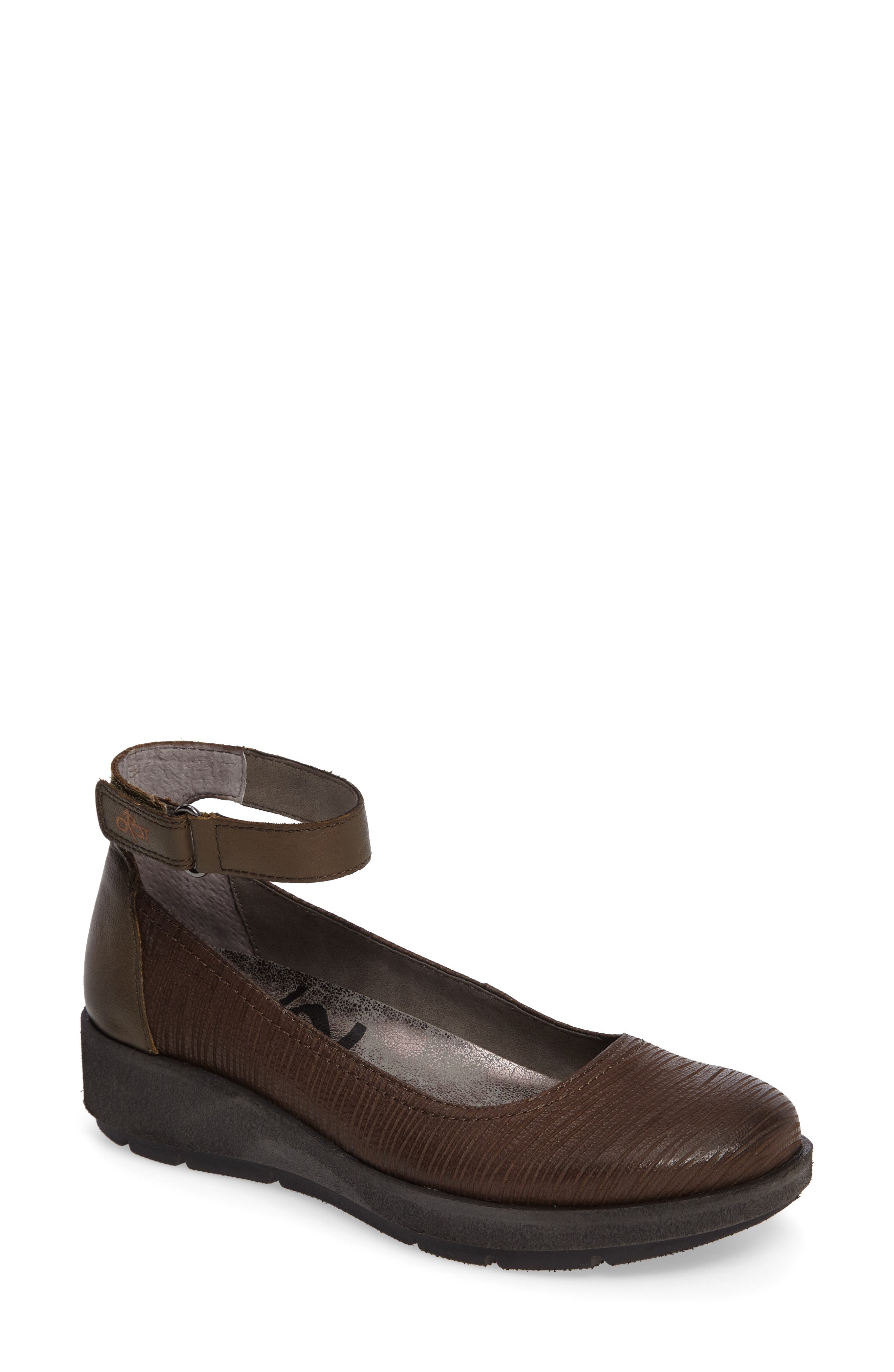 Otbt Scamper Ankle Strap Wedge- Brown