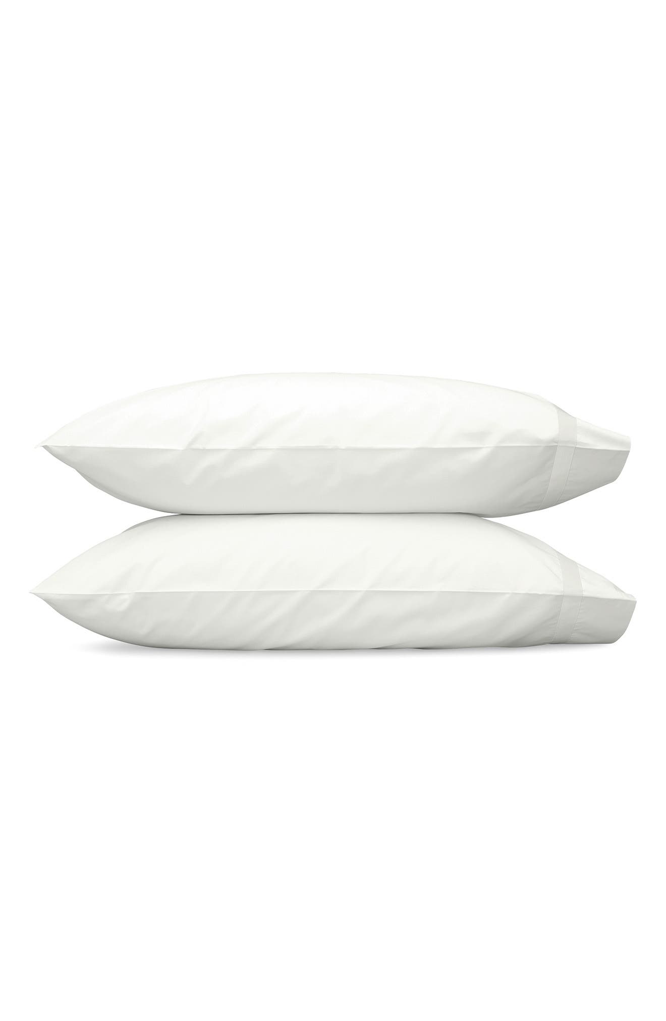 Matouk Lowell 600 Thread Count Set Of 2 Pillowcases In Bone/bone