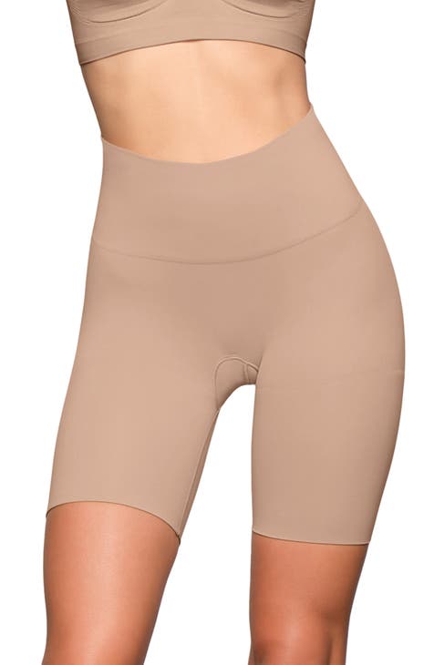 Seamless Solutions - Mid Waist Shaping Short w/ Ruching