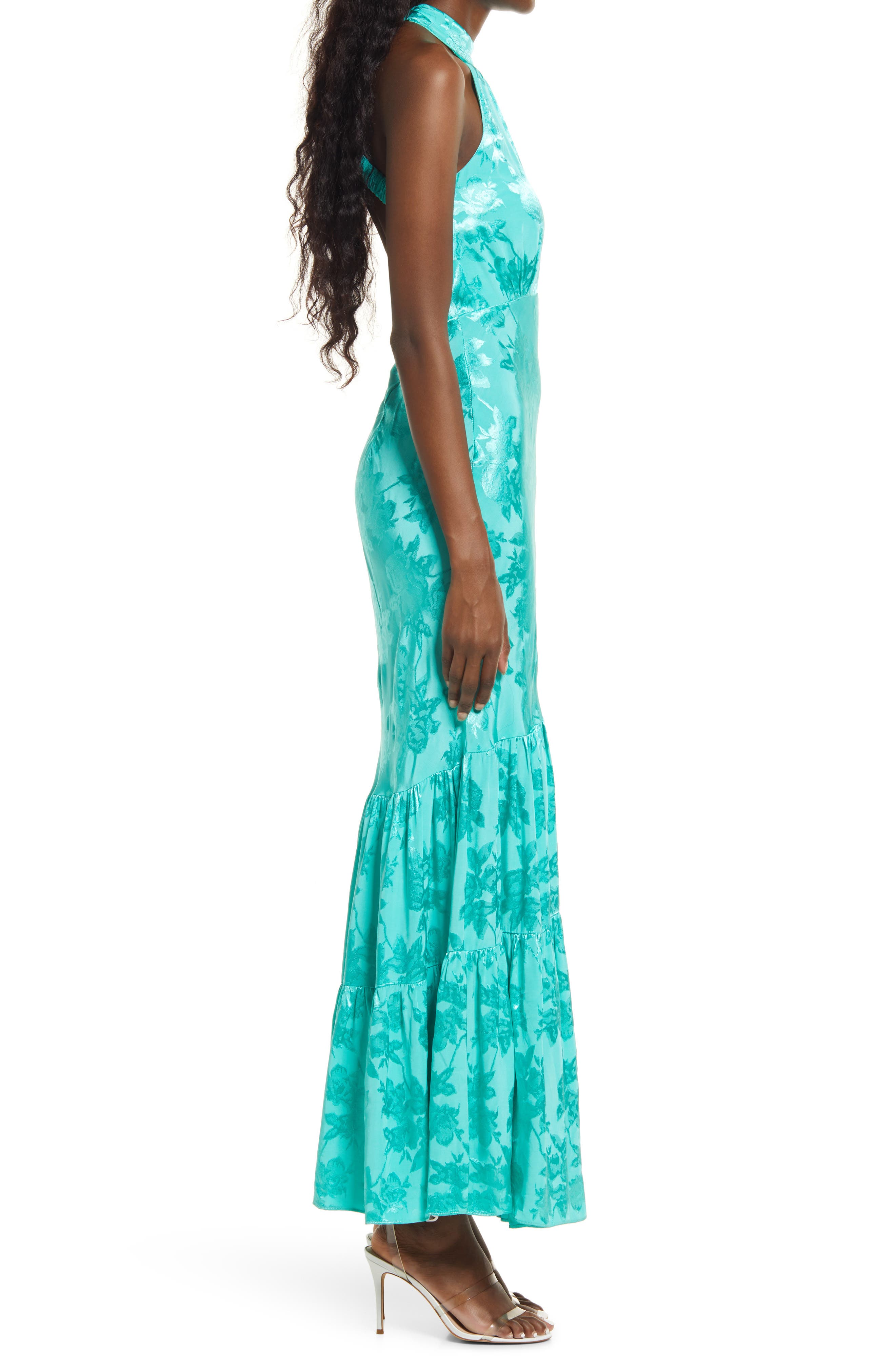 Saylor Everleigh Halter Neck Dress 