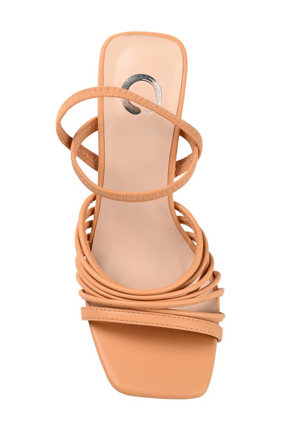 Journee Collection Hera Pump In Mocha