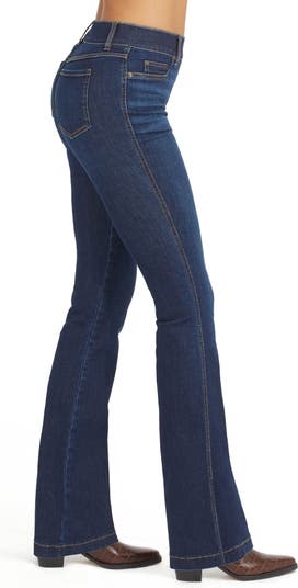 BABY'S GOT HER @spanx BLUE JEANS ON 👖👖👖Use COURTXSPANX for 10% off plus  free shipping! // Shop here:  #