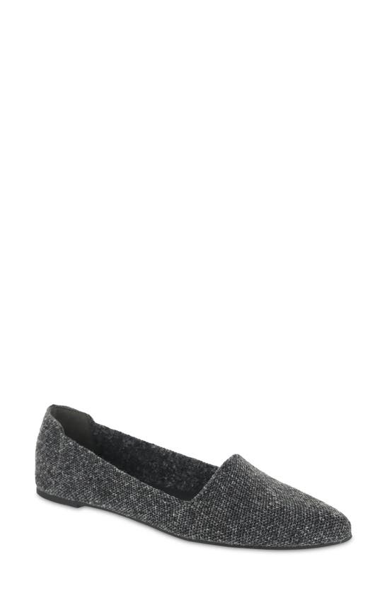 Mia Corrine Knit Flat In Charcoal