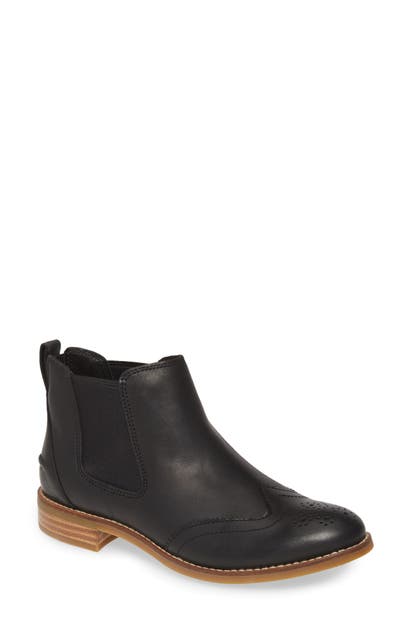 Sperry Fairpoint Chelsea Wingtip Bootie In Black Leather