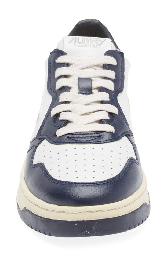 AUTRY AUTRY MEDALIST LOW SNEAKER