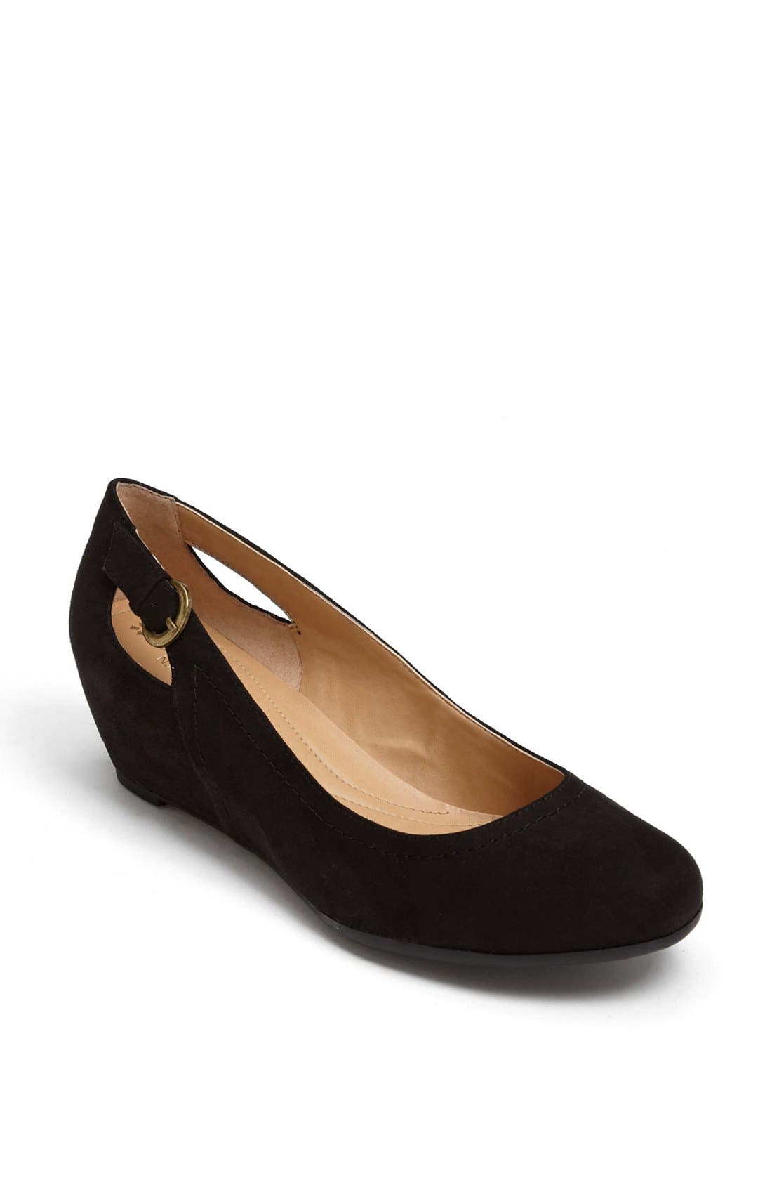 naturalizer beverly pump