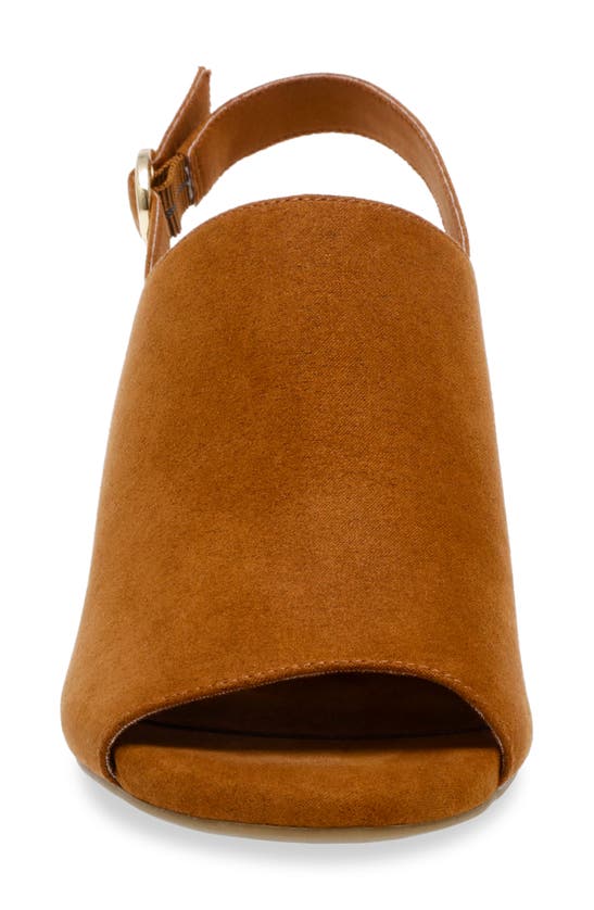 Anne Klein Rella Slingback Sandal In Saddle