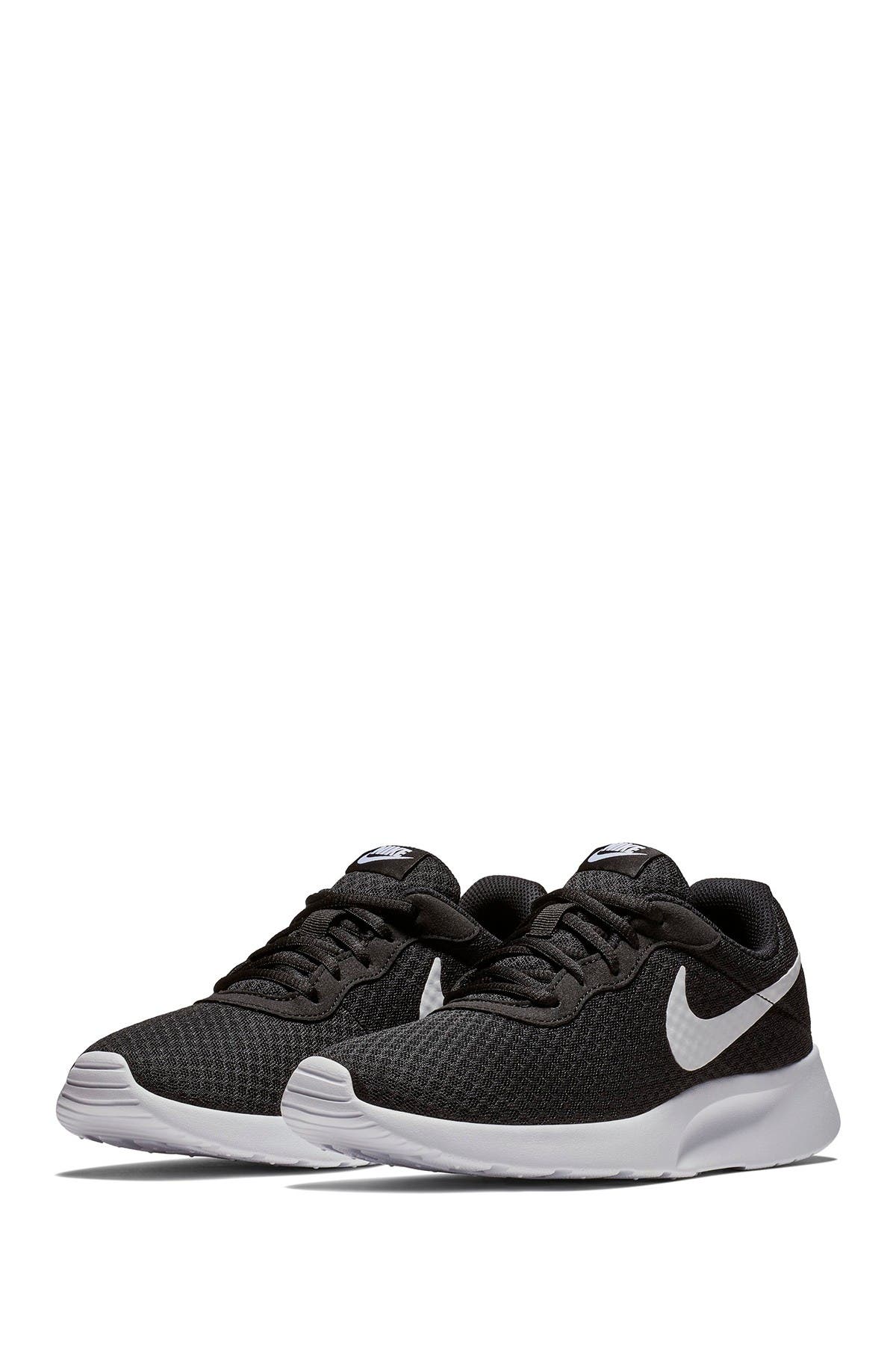 womens black nike shoes with white swoosh