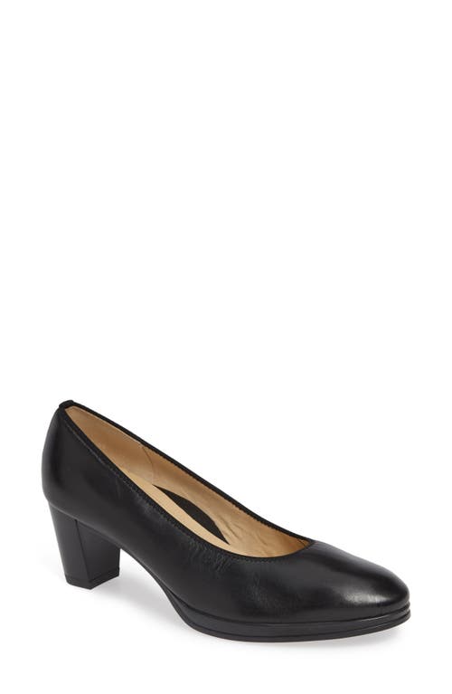 Ophelia Pump in Black Leather
