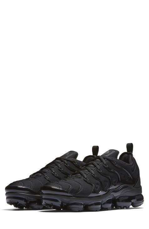 Air VaporMax Plus Sneaker (Men)