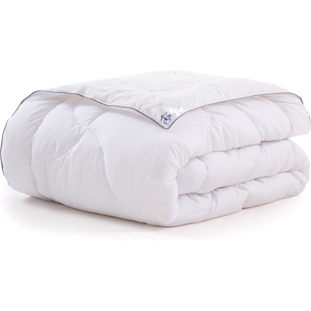 Brooks Brothers Wellsoft Turkish Cotton Comforter In White