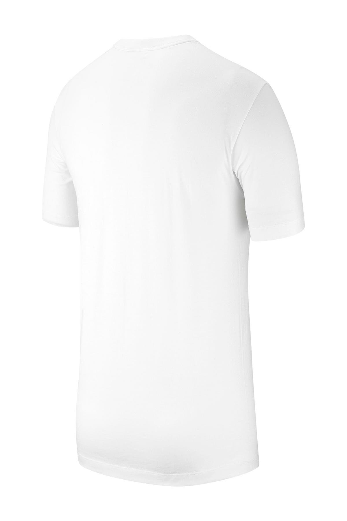 Nike | Swoosh Logo T-Shirt | Nordstrom Rack