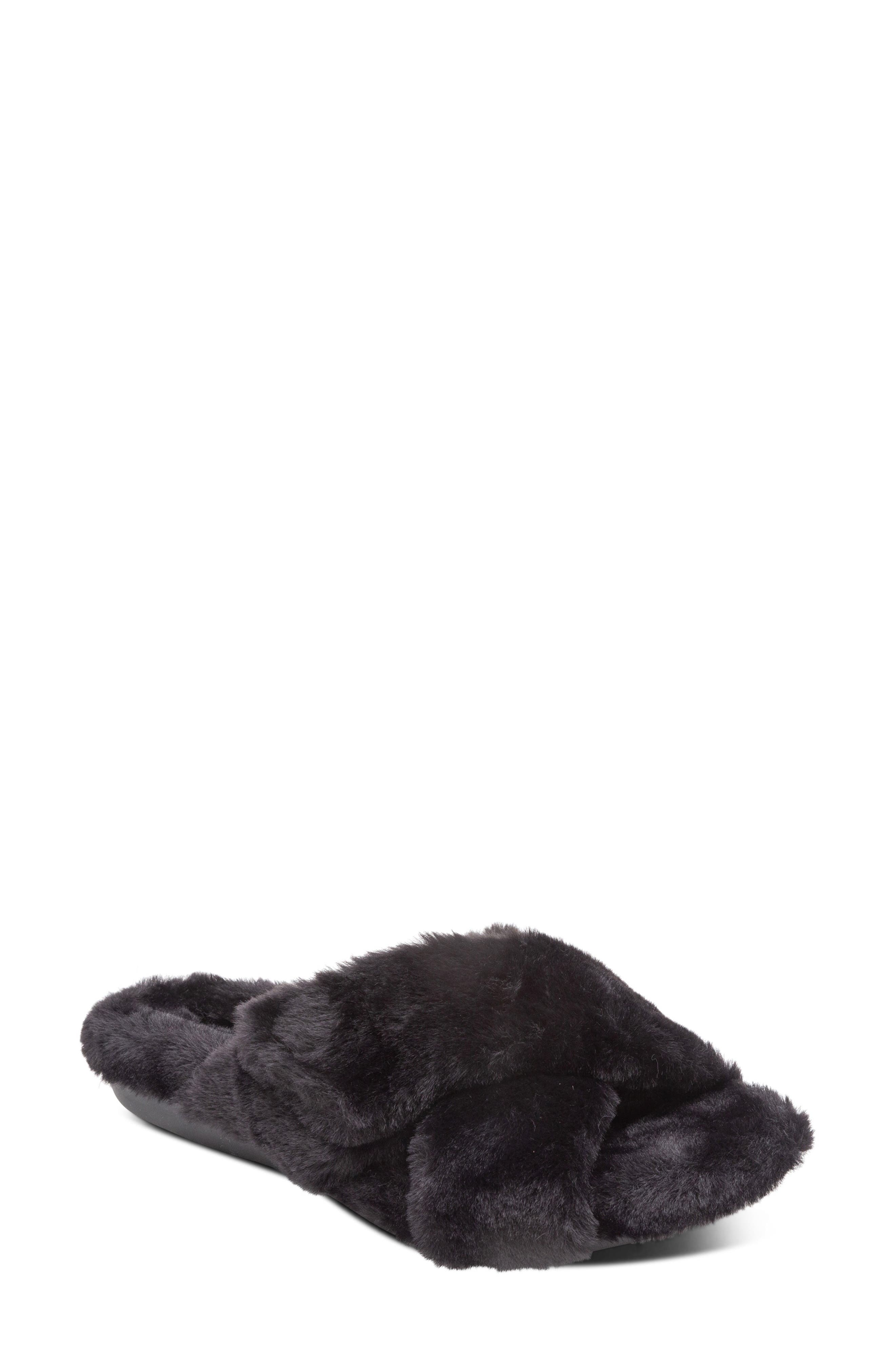 Aetrex Penelope Faux Fur Slipper | Smart Closet