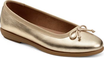 Aerosoles slip sales on bow flats