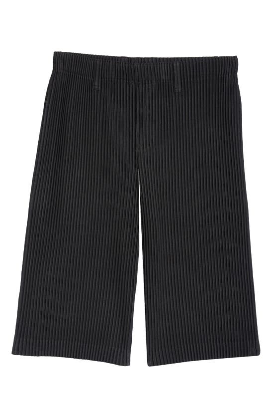 Shop Issey Miyake Tailored Pleats 2 Crop Pants In Black