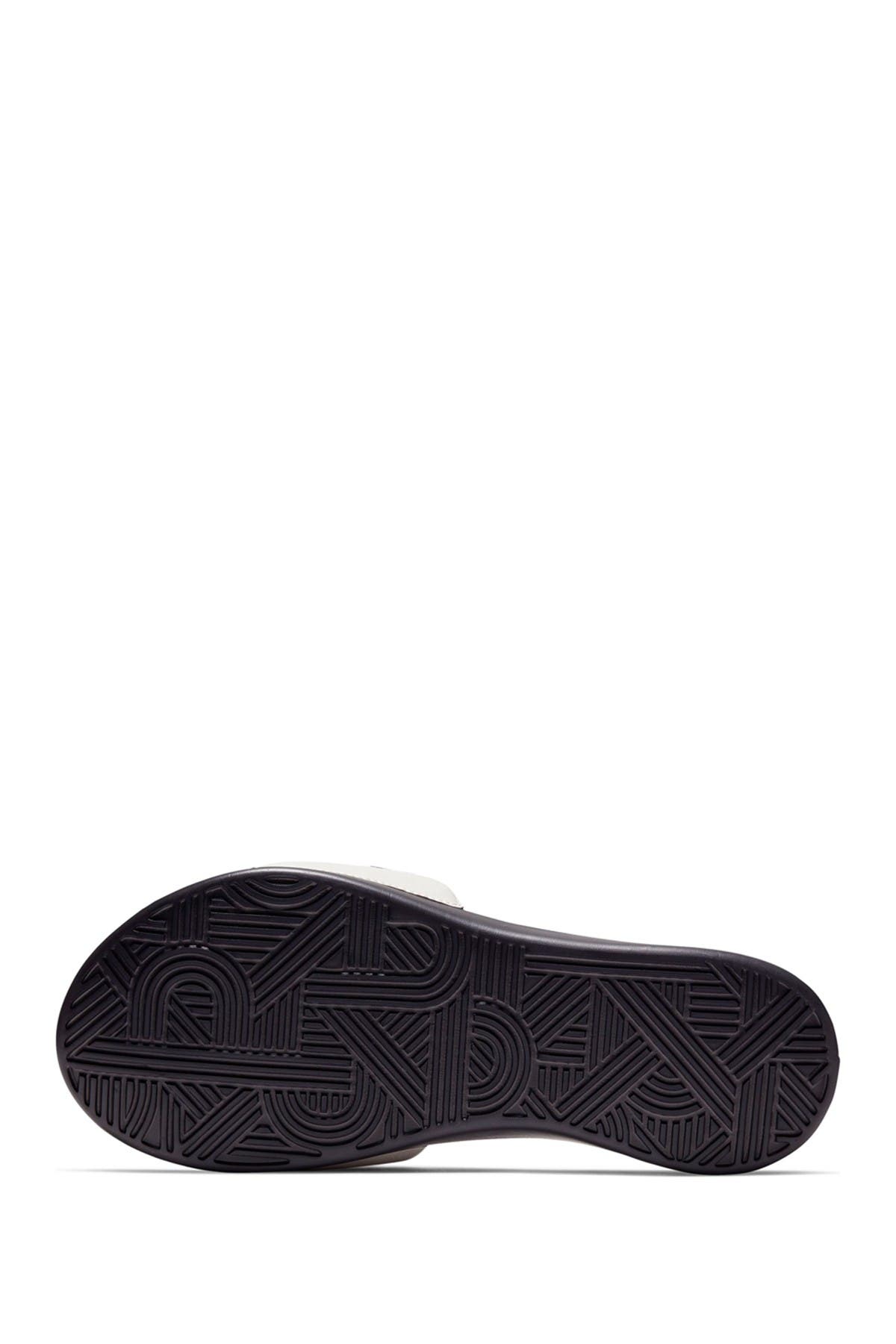 nike ultra comfort 3 printed