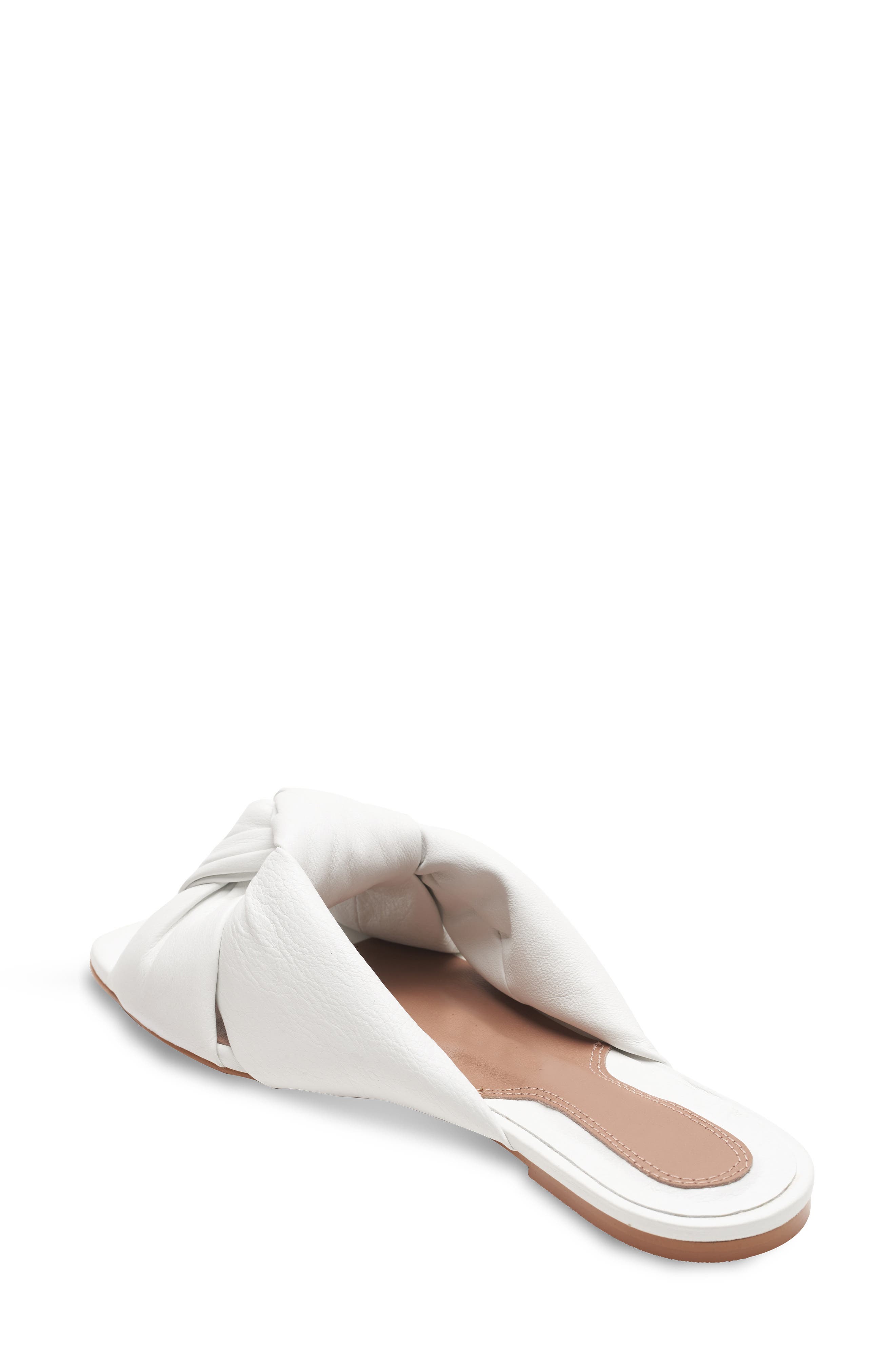 シャイニングゴールデン BCBGMAXAZRIA ビーシービージーマックスアズリア サンダル シューズ レディース Tinsley Knotted  Flat Sandal Black