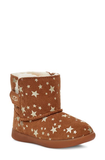 Click to view more detailed imagery on our partner's website Ugg Babies' Infant Girl's Kids' Keelan Stars Genuine Shearling Boot In Chestnut