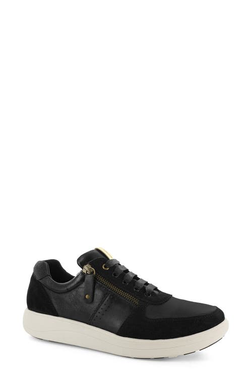 Madison Sneaker in Black