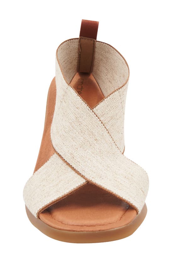 Shop Andre Assous Naira Featherweights™ Sandal In Beige Linen