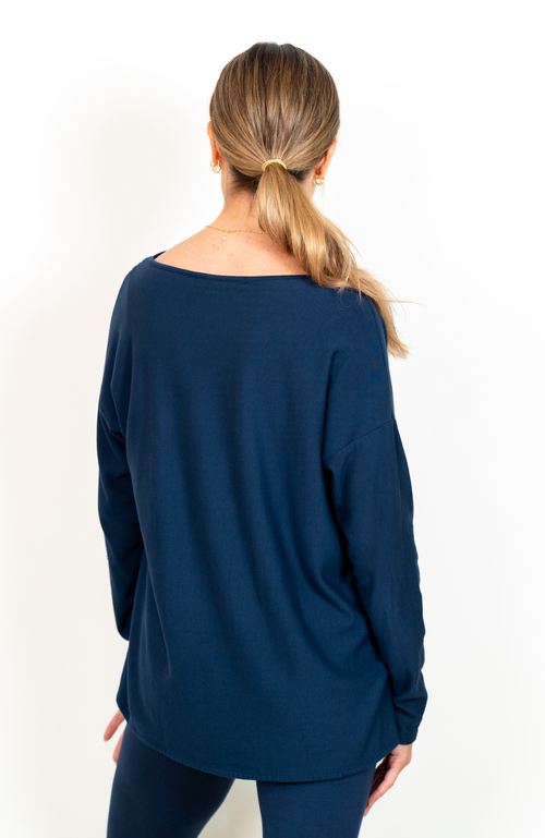 Jjwinks Sweater Weather Built-in Shelf Off-the-shoulder Fleece Long Sleeve Top In Navy