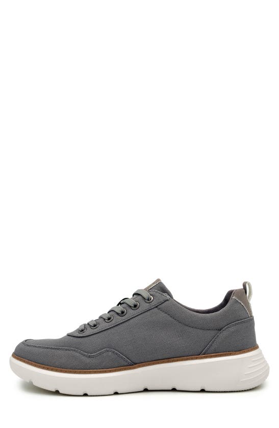 Delo Go Green Low Top Sneaker In Grey