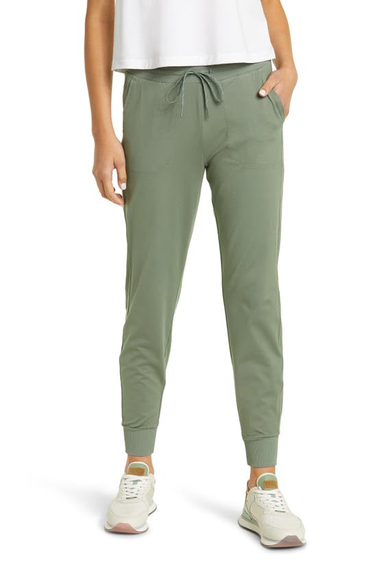 Zella Live In Pocket Joggers In Green Agave
