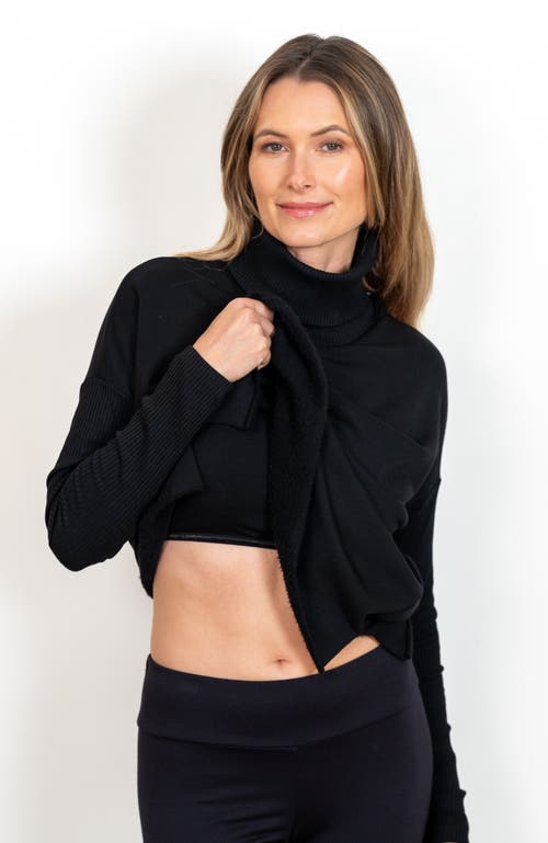 Jjwinks Built-in Shelf Fleece Turtleneck With Rib Details In Black