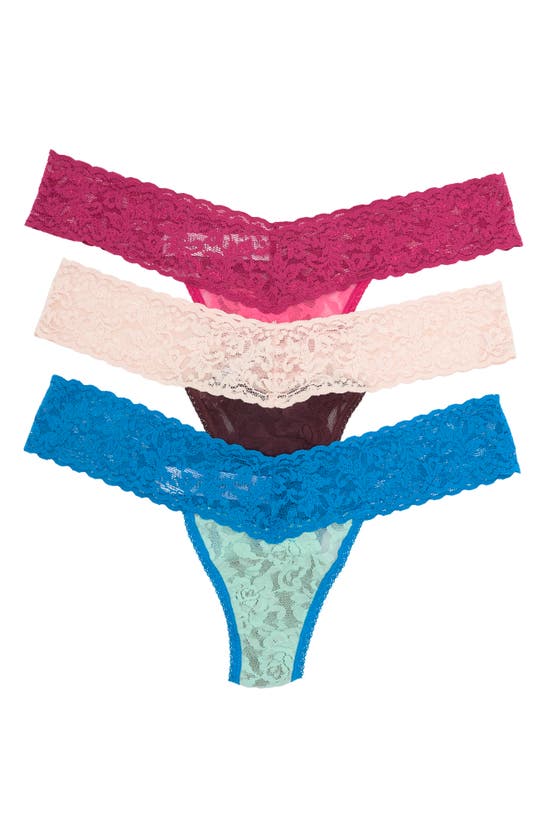Hanky Panky Low Rise Lace Thongs In Hicr/ Pcha