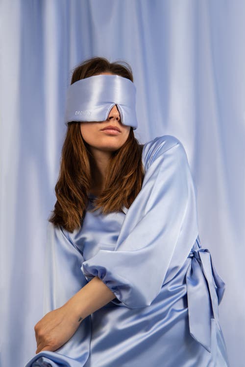 Drowsy Sleep Co . Silk Sleep Mask In Blue Belle