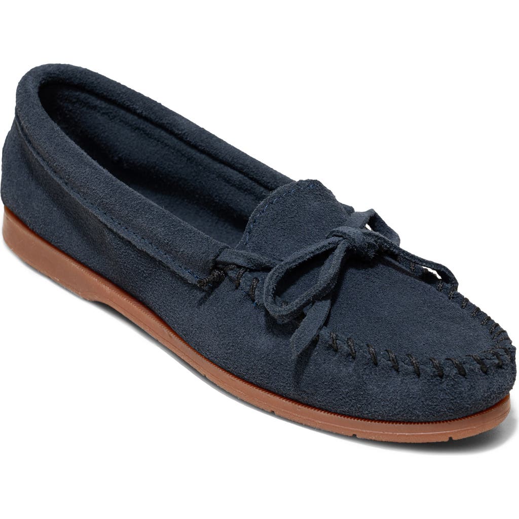 Minnetonka Tie Slipper In Navy